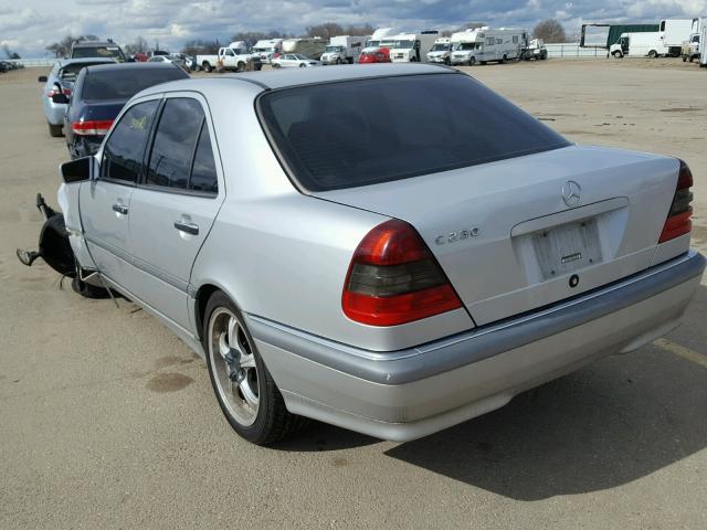 WDBHA23GXWA638181 - 1998 MERCEDES-BENZ C 230 SILVER photo 3