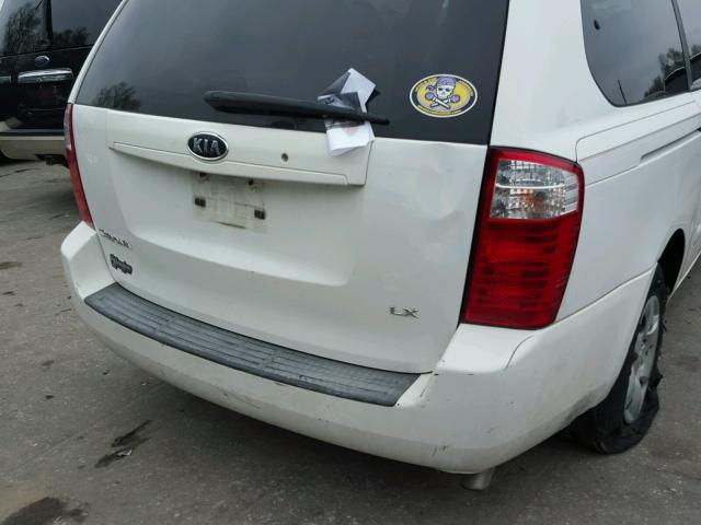 KNDMB233X96316044 - 2009 KIA SEDONA EX WHITE photo 9