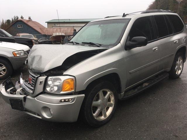 1GKDT13S082232940 - 2008 GMC ENVOY SILVER photo 2