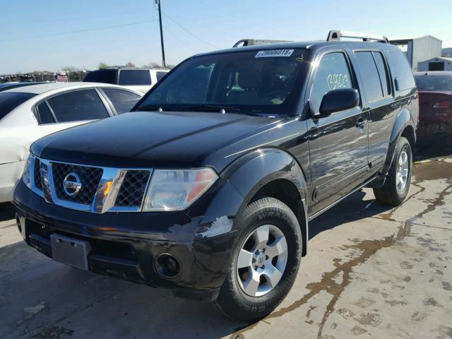 5N1AR18U76C668405 - 2006 NISSAN PATHFINDER BLACK photo 2