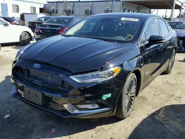 3FA6P0PU1HR207237 - 2017 FORD FUSION SE BLACK photo 2