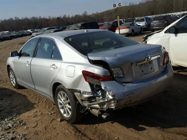 4T1BK3EK9BU123169 - 2011 TOYOTA CAMRY SE SILVER photo 3