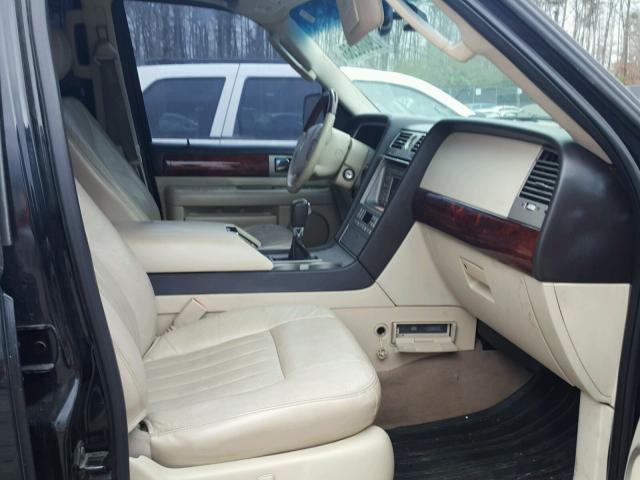 5LMFU28R53LJ26265 - 2003 LINCOLN NAVIGATOR BLACK photo 5