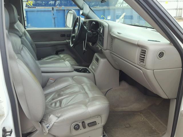 1GCHK23161F178538 - 2001 CHEVROLET SILVERADO WHITE photo 5