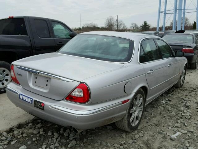 SAJEA71C74SG11260 - 2004 JAGUAR XJ8 GRAY photo 4