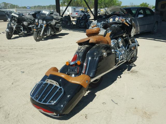 56KTRAAA3F3323413 - 2015 INDIAN MOTORCYCLE CO. ROADMASTER BLACK photo 4