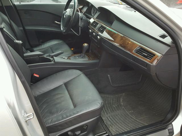 WBANF33566CS36105 - 2006 BMW 525 XI SILVER photo 5