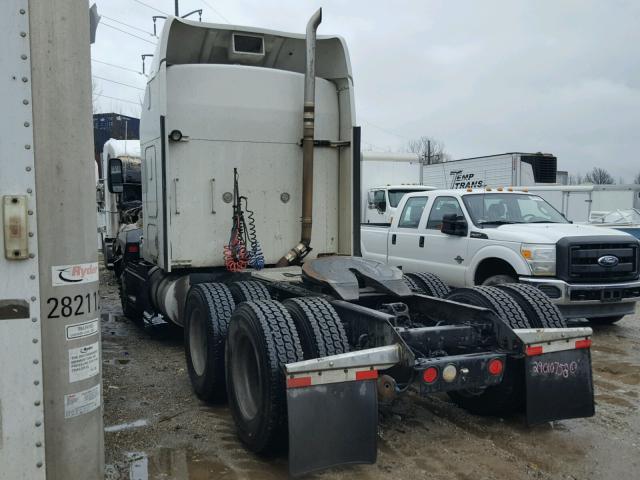 1XKADU9X14J065251 - 2004 KENWORTH CONSTRUCTI WHITE photo 3