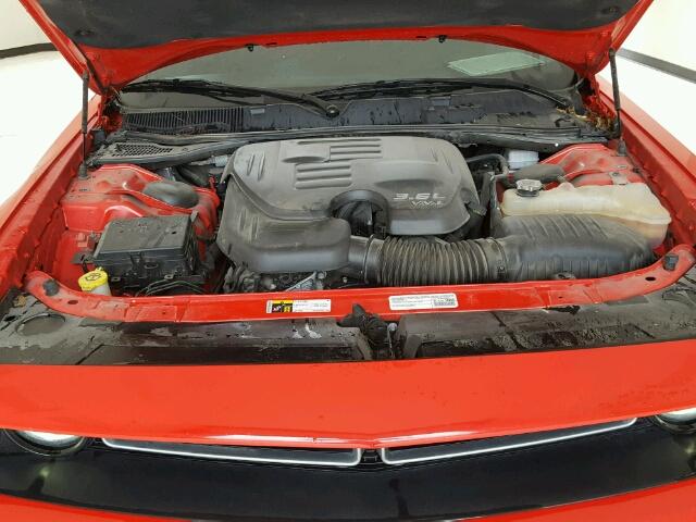 2C3CDZAGXFH719069 - 2015 DODGE CHALLENGER RED photo 7