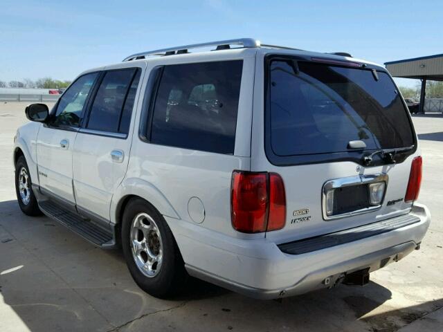 5LMEU27R01LJ34400 - 2001 LINCOLN NAVIGATOR თეთრი ფოტო 3
