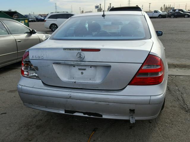 WDBUF65J14A511686 - 2004 MERCEDES-BENZ E 320 SILVER photo 9