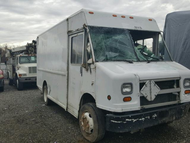 4UZA4FF46XCB66777 - 1999 FREIGHTLINER CHASSIS M WHITE photo 1