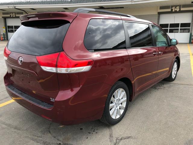 5TDDK3DC3DS055143 - 2013 TOYOTA SIENNA XLE RED photo 4