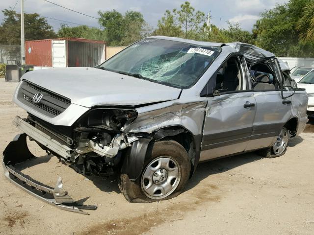 2HKYF18145H540997 - 2005 HONDA PILOT LX SILVER photo 2