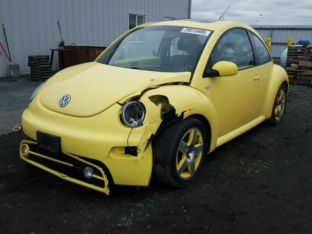 3VWED21C71M481228 - 2001 VOLKSWAGEN NEW BEETLE YELLOW photo 2