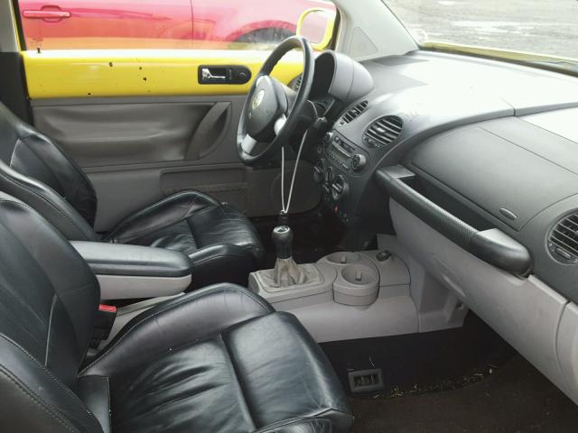3VWED21C71M481228 - 2001 VOLKSWAGEN NEW BEETLE YELLOW photo 5