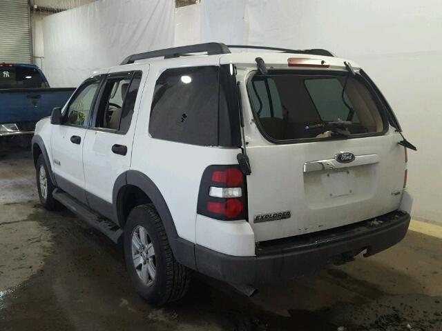 1FMEU73E86UA71129 - 2006 FORD EXPLORER X WHITE photo 3