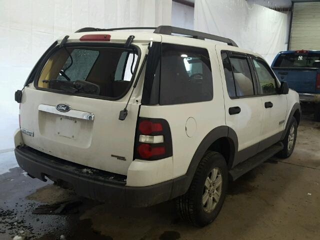 1FMEU73E86UA71129 - 2006 FORD EXPLORER X WHITE photo 4