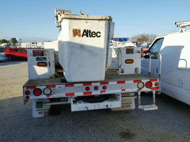 1FDAF56P65EC37196 - 2005 FORD F550 SUPER WHITE photo 6