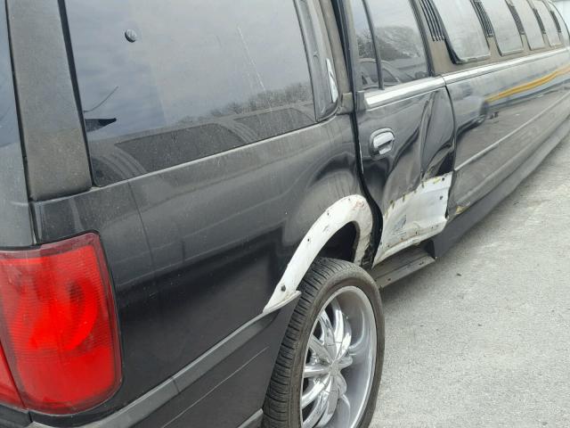 5LMPU28A1XLJ16580 - 1999 LINCOLN NAVIGATOR 黑色 照片 9