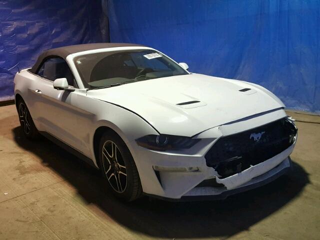 1FATP8UH5J5132558 - 2018 FORD MUSTANG WHITE photo 1