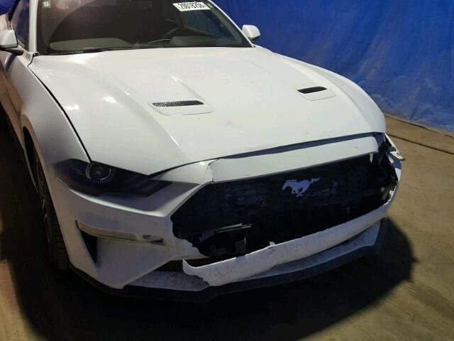 1FATP8UH5J5132558 - 2018 FORD MUSTANG WHITE photo 9