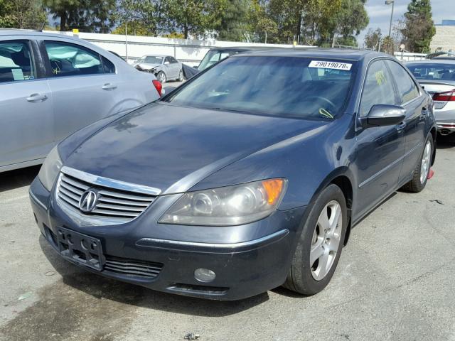 JH4KB16585C006399 - 2005 ACURA RL GRAY photo 2