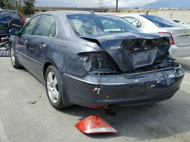 JH4KB16585C006399 - 2005 ACURA RL GRAY photo 3