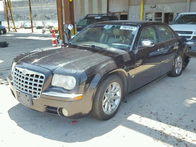 2C3KA63HX6H523805 - 2006 CHRYSLER 300C BLACK photo 2