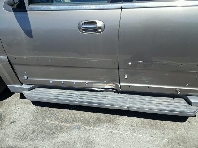 5LMFU27R93LJ21846 - 2003 LINCOLN NAVIGATOR 灰色 照片 9