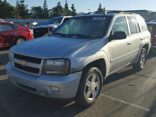 1GNDS13S472157955 - 2007 CHEVROLET TRAILBLAZE SILVER photo 2