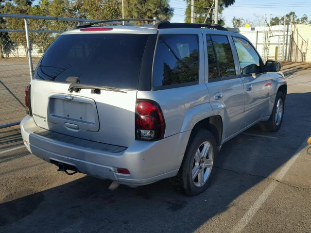 1GNDS13S472157955 - 2007 CHEVROLET TRAILBLAZE SILVER photo 4