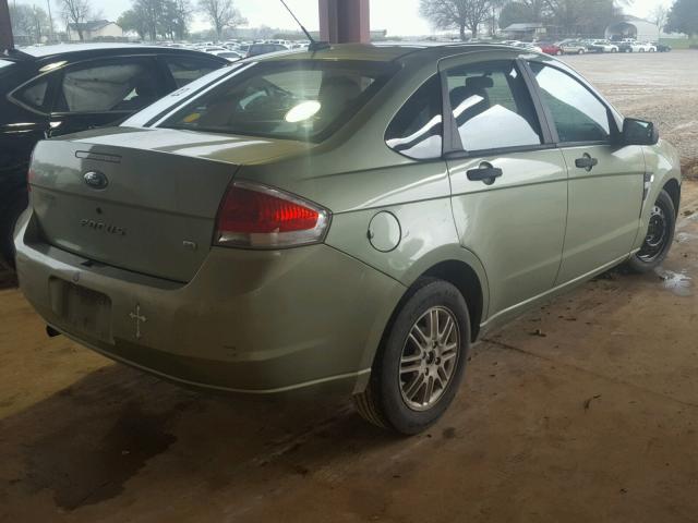 1FAHP35N88W148674 - 2008 FORD FOCUS SE GREEN photo 4