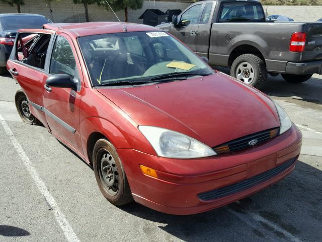 1FAFP33P8YW259561 - 2000 FORD FOCUS LX RED photo 1