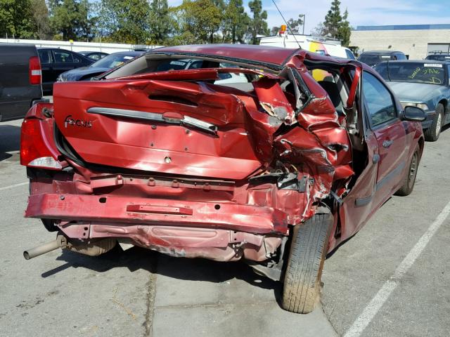 1FAFP33P8YW259561 - 2000 FORD FOCUS LX RED photo 4