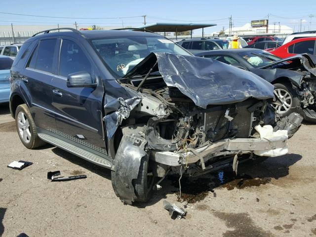 4JGBB8GB7BA723720 - 2011 MERCEDES-BENZ ML 350 4MA BLUE photo 1