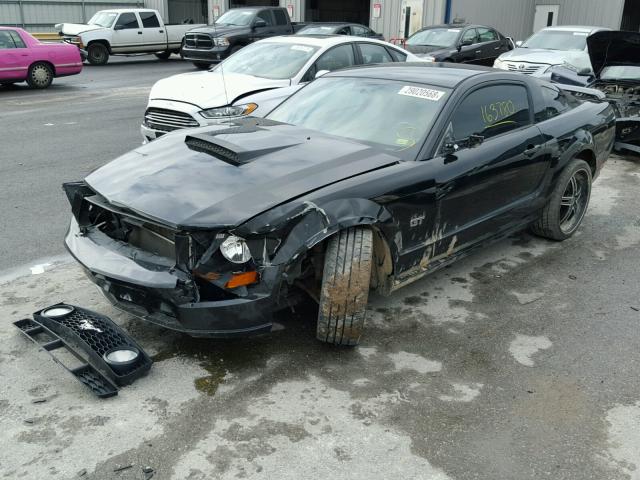 1ZVFT82H165206973 - 2006 FORD MUSTANG GT BLACK photo 2