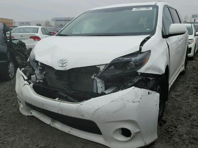 5TDXK3DC2FS630686 - 2015 TOYOTA SIENNA SPO WHITE photo 2