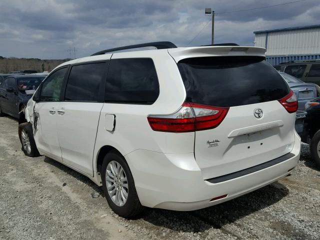 5TDYK3DC6FS670497 - 2015 TOYOTA SIENNA XLE WHITE photo 3