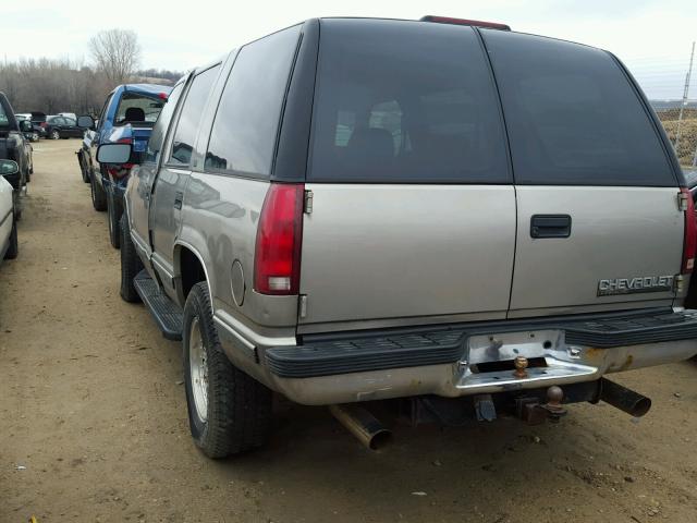 1GNEK13R5XJ476353 - 1999 CHEVROLET TAHOE K150 TAN photo 3