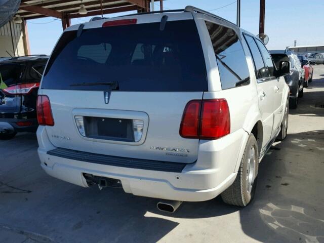 5LMFU27585LJ20297 - 2005 LINCOLN NAVIGATOR GRAY photo 4