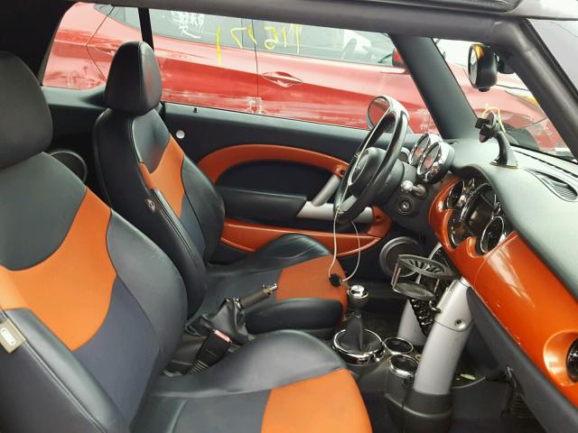 WMWRH33495TF82282 - 2005 MINI COOPER S ORANGE photo 5