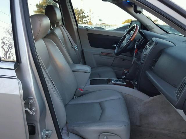 1GYEE63A540190781 - 2004 CADILLAC SRX SILVER photo 5