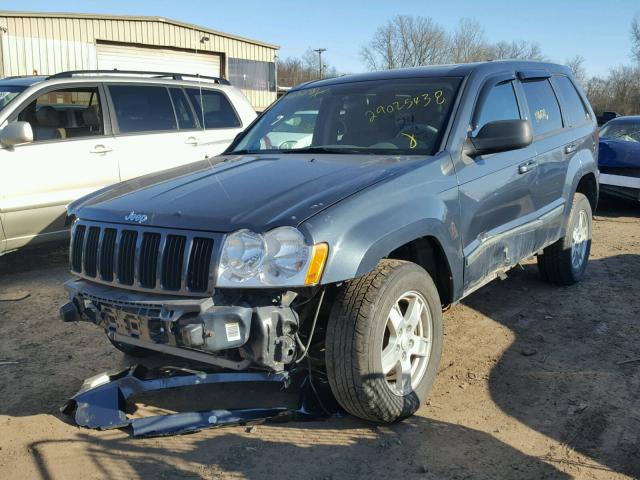 1J8GR48K07C655598 - 2007 JEEP GRAND CHER GRAY photo 2