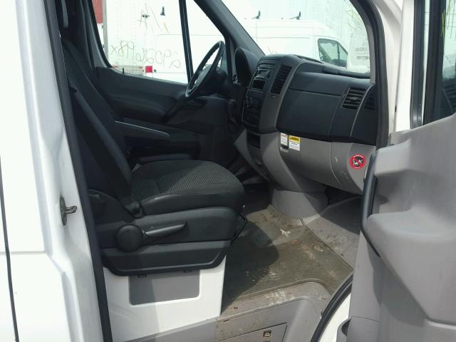 WDYPE845485337228 - 2008 FREIGHTLINER SPRINTER 2 WHITE photo 5