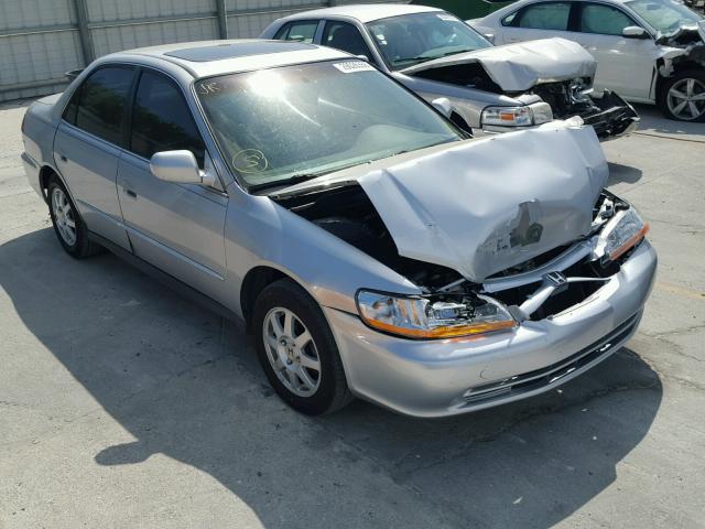 1HGCG56772A002983 - 2002 HONDA ACCORD SE SILVER photo 1