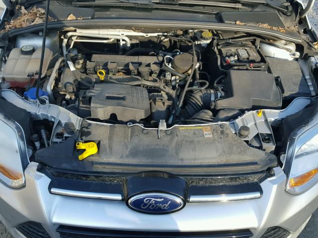 1FAHP3M24CL210718 - 2012 FORD FOCUS SEL SILVER photo 7