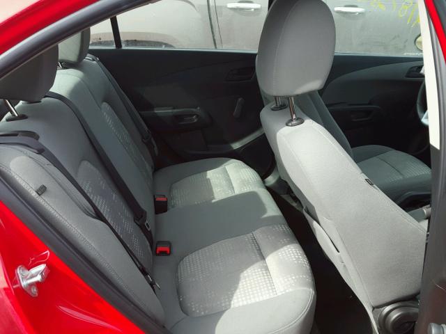 1G1JB5SH2H4119485 - 2017 CHEVROLET SONIC LS RED photo 6