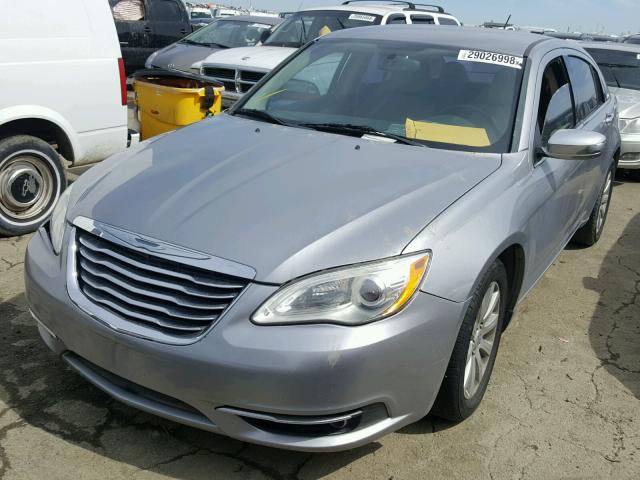 1C3CCBCGXDN747482 - 2013 CHRYSLER 200 LIMITE SILVER photo 2