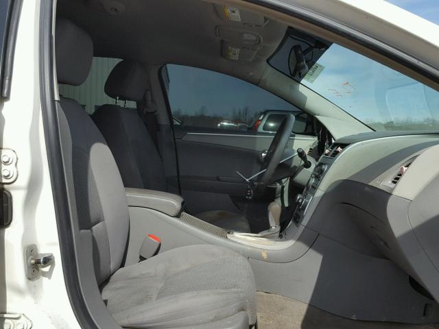 1G1ZG57B284244804 - 2008 CHEVROLET MALIBU LS თეთრი ფოტო 5